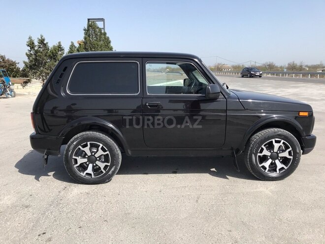 LADA (VAZ) Niva 2019, 45,000 km - 1.7 l - Ucar