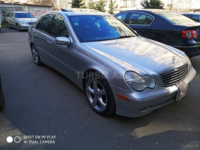 Mercedes C 180 2004, 252,185 km - 1.8 l - Bakı