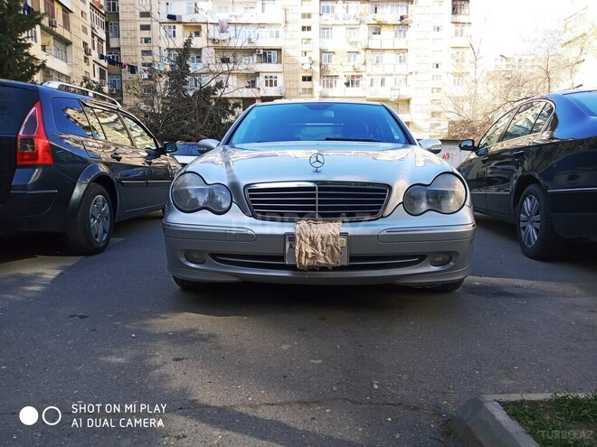 Mercedes C 180 2004, 252,185 km - 1.8 l - Bakı