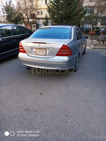 Mercedes C 180 2004, 252,185 km - 1.8 l - Bakı
