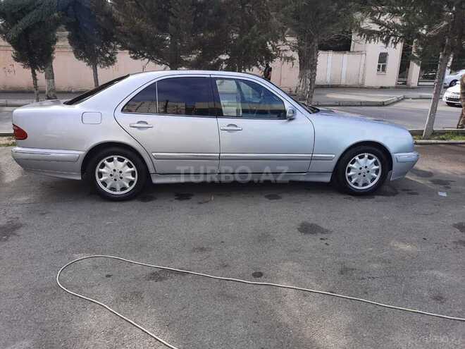 Mercedes E 220 2001, 430,000 km - 2.2 л - Mingəçevir