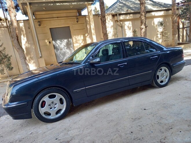 Mercedes E 270 2001, 394,000 km - 2.7 l - Bakı