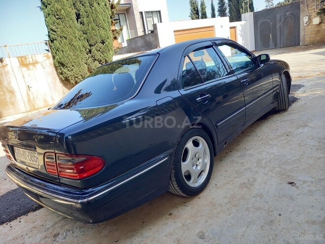 Mercedes E 270 2001, 394,000 km - 2.7 l - Bakı