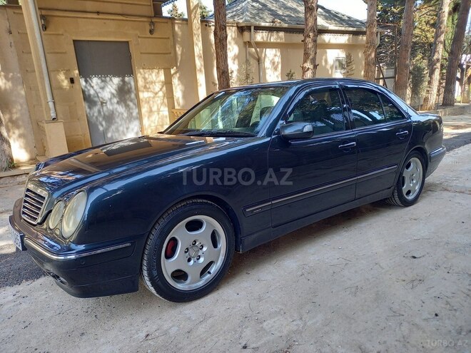 Mercedes E 270 2001, 394,000 km - 2.7 l - Bakı