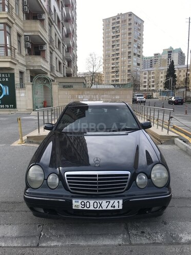 Mercedes E 240 2001, 300,000 km - 2.4 l - Bakı