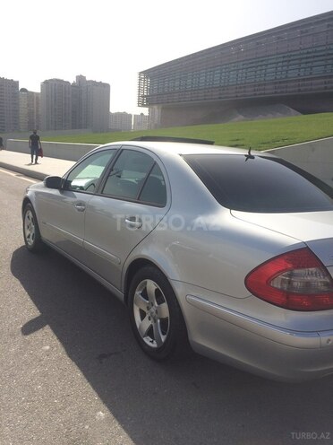 Mercedes E 320 2002, 246,400 km - 3.2 l - Bakı
