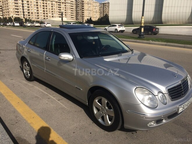 Mercedes E 320 2002, 246,400 km - 3.2 l - Bakı