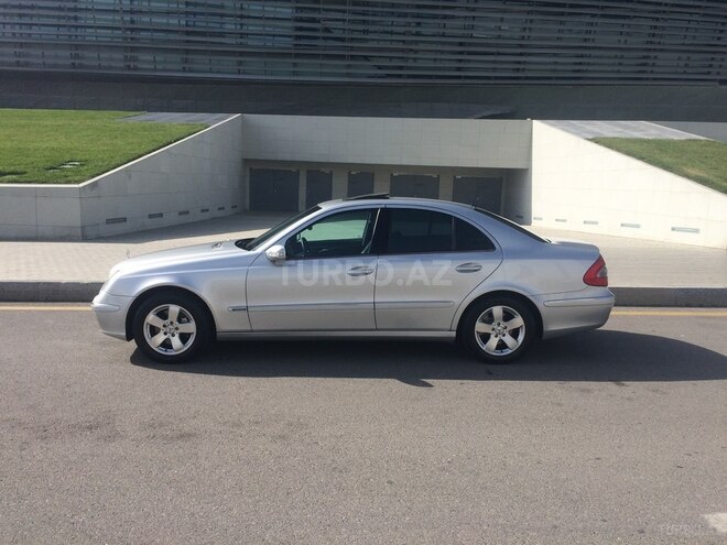 Mercedes E 320 2002, 246,400 km - 3.2 l - Bakı