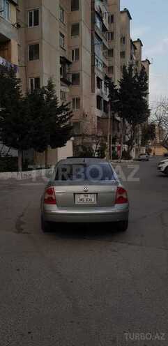 Volkswagen Passat 2004, 255,500 km - 1.8 l - Bakı