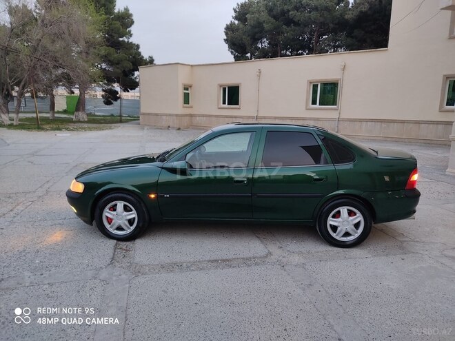 Opel Vectra 1996, 302,117 km - 2.0 l - Sumqayıt