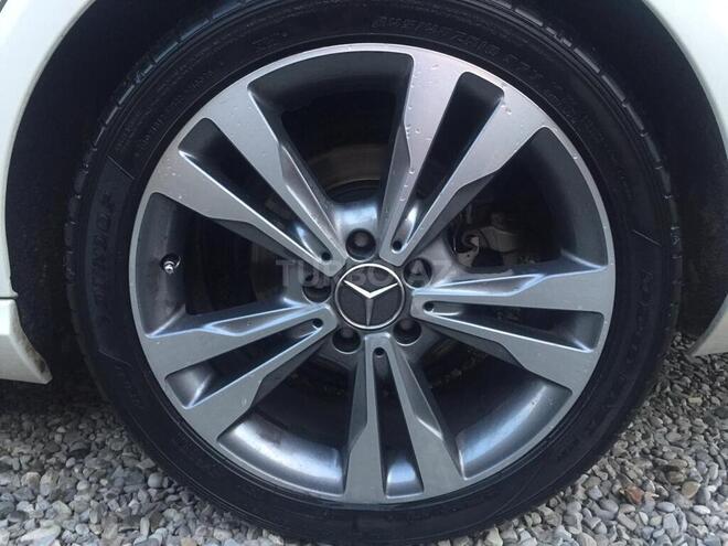 Mercedes E 200 2009, 193,000 km - 1.8 l - Bakı