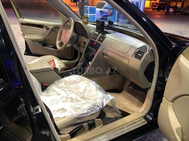 Mercedes C 230 1998, 220,000 km - 2.3 l - Bakı