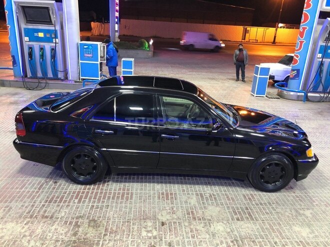 Mercedes C 230 1998, 220,000 km - 2.3 l - Bakı