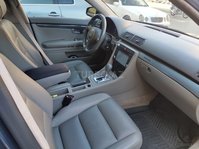 Audi A4 2003, 230,000 km - 1.8 l - Bakı