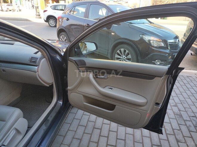 Audi A4 2003, 230,000 km - 1.8 l - Bakı