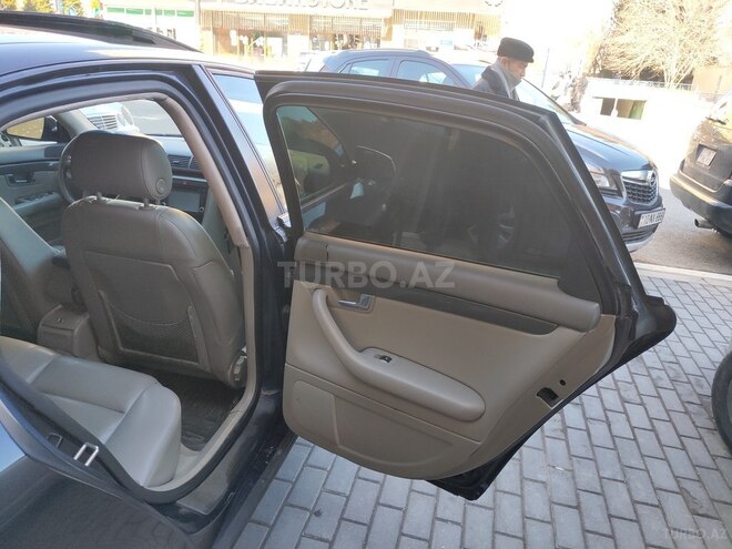 Audi A4 2003, 230,000 km - 1.8 l - Bakı