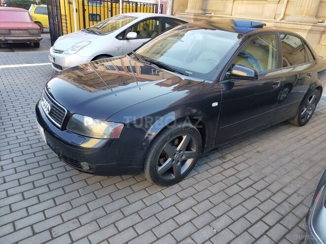 Audi A4 2003, 230,000 km - 1.8 l - Bakı