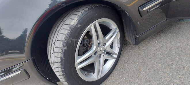 Mercedes E 240 2001, 284,000 km - 2.4 l - Goranboy