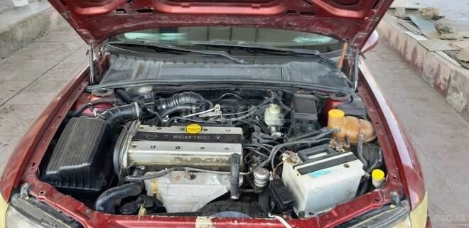 Opel Vectra 1997, 285,000 km - 1.8 l - Sumqayıt