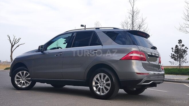 Mercedes ML 350 2015, 81,000 km - 3.0 l - Bakı