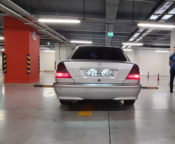 Mercedes C 240 1999, 275,000 km - 2.4 l - Gəncə