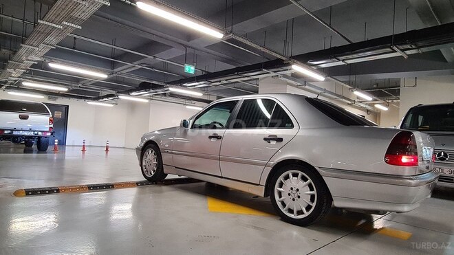 Mercedes C 240 1999, 275,000 km - 2.4 l - Gəncə