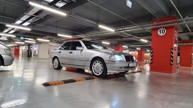 Mercedes C 240 1999, 275,000 km - 2.4 l - Gəncə