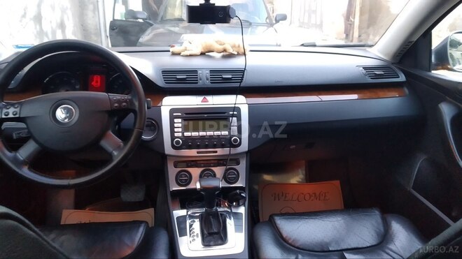 Volkswagen Passat 2006, 240,000 km - 2.0 l - Bakı