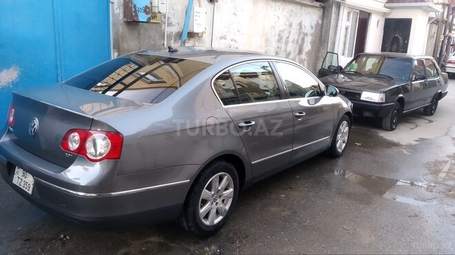 Volkswagen Passat 2006, 240,000 km - 2.0 l - Bakı