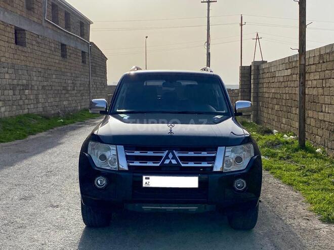 Mitsubishi Pajero 2010, 176,000 km - 3.5 л - Bakı