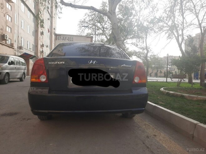 Hyundai Accent 2004, 193,000 km - 1.6 л - Qusar