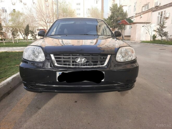 Hyundai Accent 2004, 193,000 km - 1.6 л - Qusar
