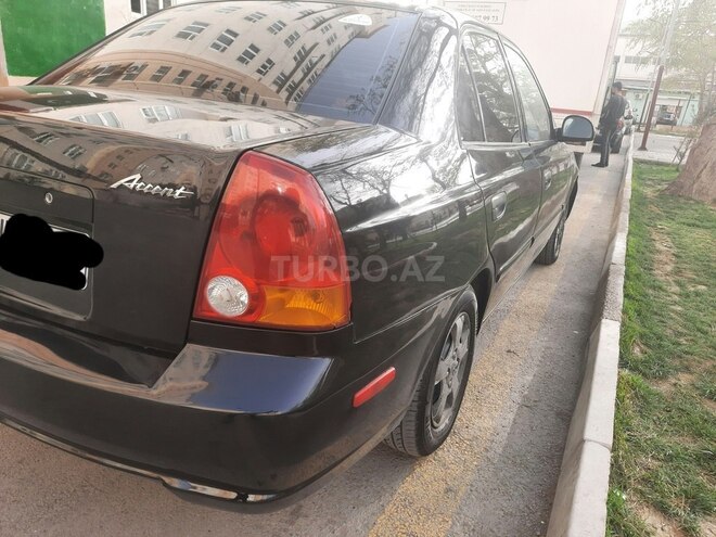 Hyundai Accent 2004, 193,000 km - 1.6 л - Qusar
