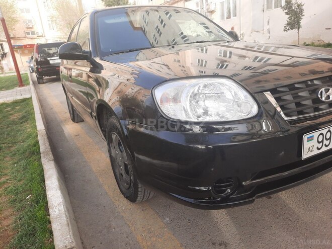 Hyundai Accent 2004, 193,000 km - 1.6 л - Qusar