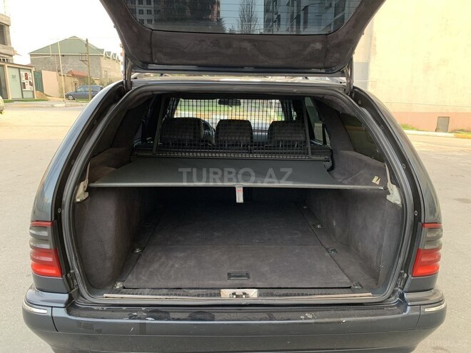 Mercedes E 220 2001, 511,000 km - 2.2 л - Bakı