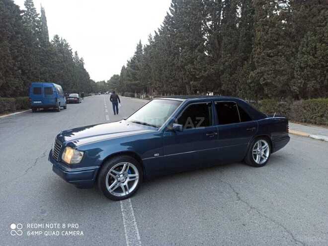 Mercedes E 220 1993, 374,000 km - 2.2 l - Sumqayıt