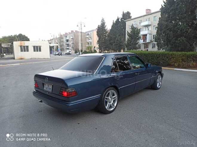 Mercedes E 220 1993, 374,000 km - 2.2 l - Sumqayıt