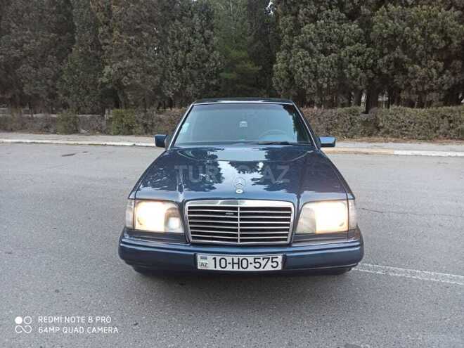 Mercedes E 220 1993, 374,000 km - 2.2 l - Sumqayıt