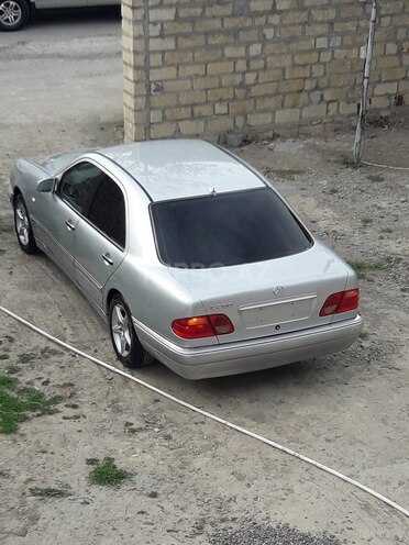 Mercedes E 200 1999, 262,532 km - 2.0 l - Gəncə