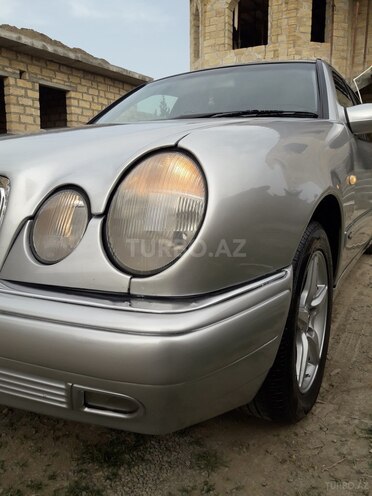 Mercedes E 200 1999, 262,532 km - 2.0 l - Gəncə