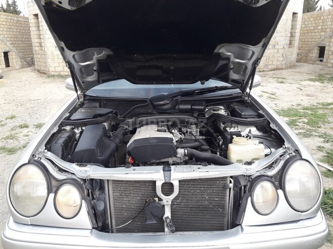 Mercedes E 200 1999, 262,532 km - 2.0 l - Gəncə