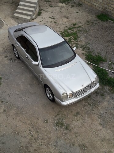 Mercedes E 200 1999, 262,532 km - 2.0 l - Gəncə