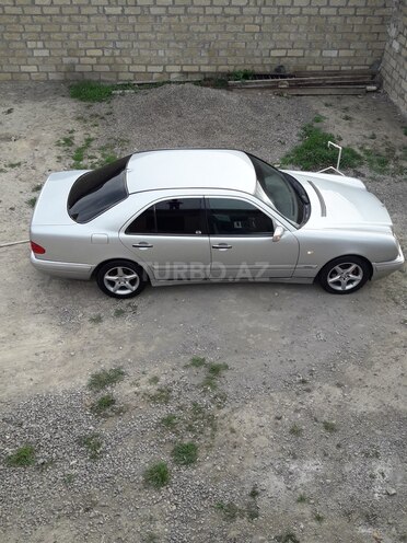 Mercedes E 200 1999, 262,532 km - 2.0 l - Gəncə