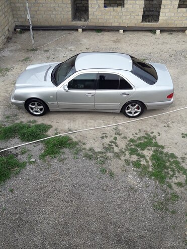 Mercedes E 200 1999, 262,532 km - 2.0 l - Gəncə