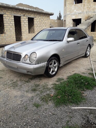 Mercedes E 200 1999, 262,532 km - 2.0 l - Gəncə