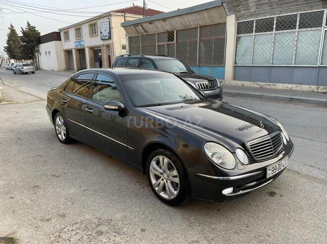 Mercedes E 220 2004, 250,000 km - 2.2 l - Bakı