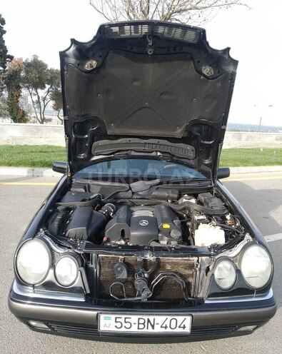 Mercedes E 240 1998, 123,000 km - 2.4 л - Bakı