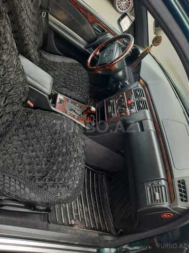 Mercedes E 200 1997, 279,000 km - 2.0 l - Gəncə