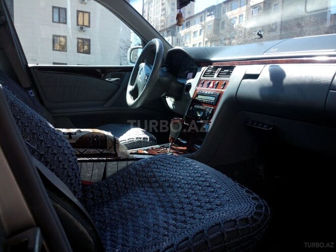 Mercedes E 270 1999, 400,000 km - 2.7 l - Bakı