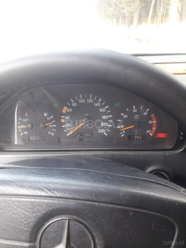 Mercedes C 220 1998, 283,400 km - 2.2 л - Tovuz